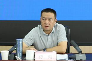 多诺万：鲍尔开始完成跑步训练了 目前暂无参加篮球活动时间表